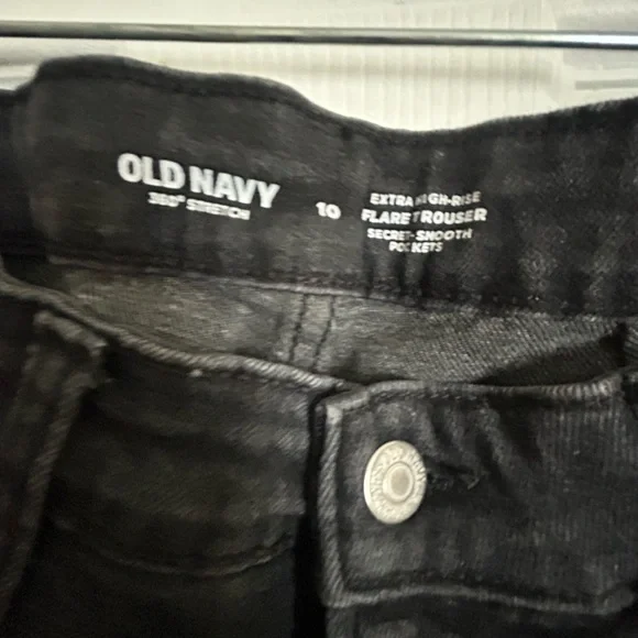 Old Navy Women's Dark Gray Flare Jeans - Picture 2 of 3